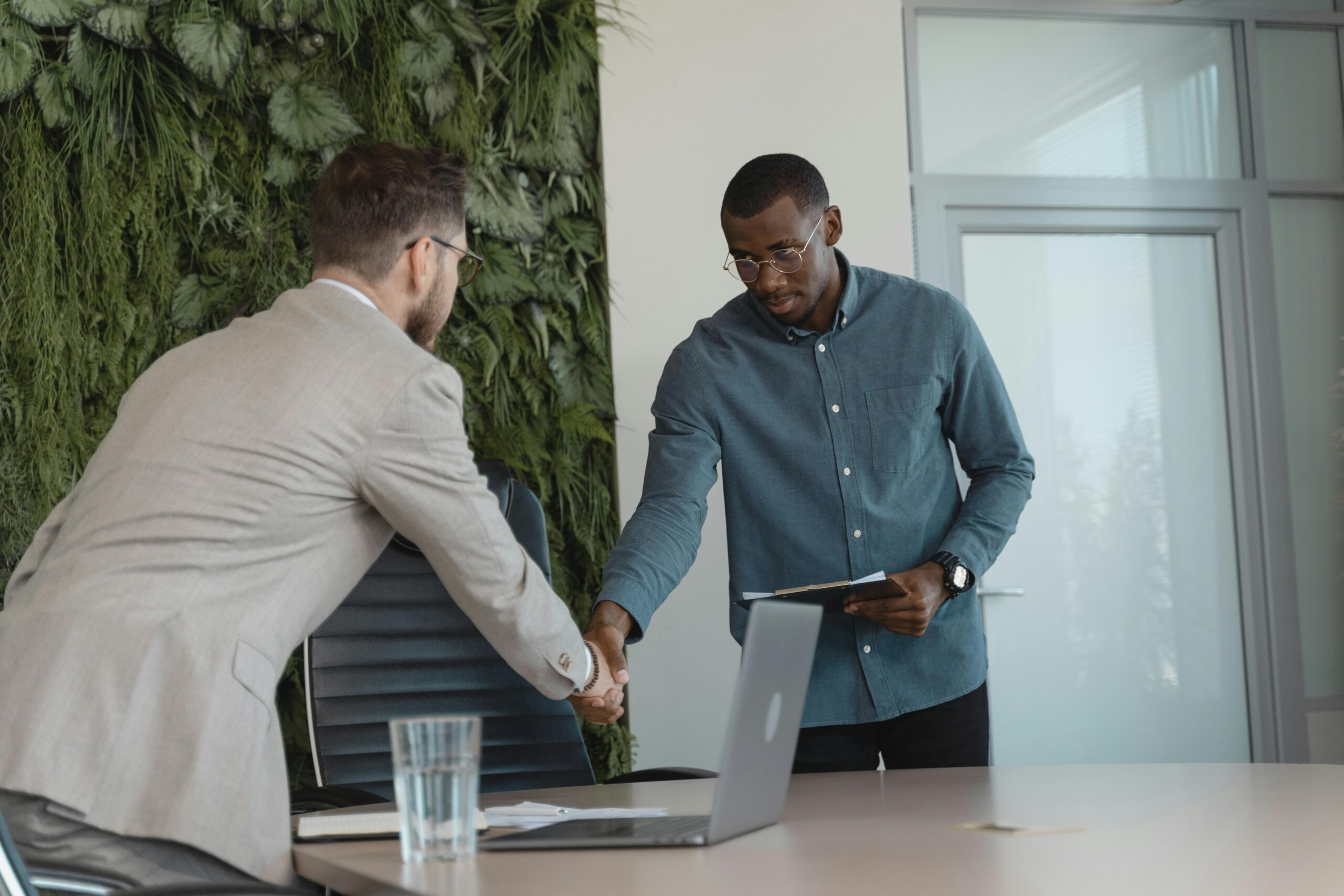 Miami Weekly: AI Hiring Platforms Transforming Recruitment: Cutting Delays and Improving Matches
